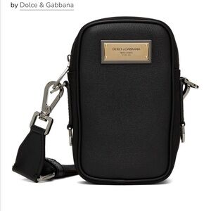 Dolce & Gabbana logo plaque crossbody bag like new